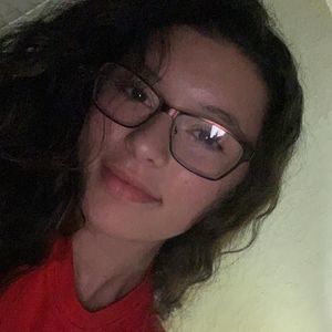 Meet your Posher, Alejandra